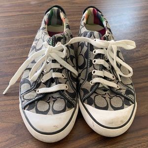 9 1/2 Coach tennis shoes